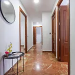Piso Museo Del Realismo-catedral-alcazaba-free Parking-wifi-aire Acondicionado Daire